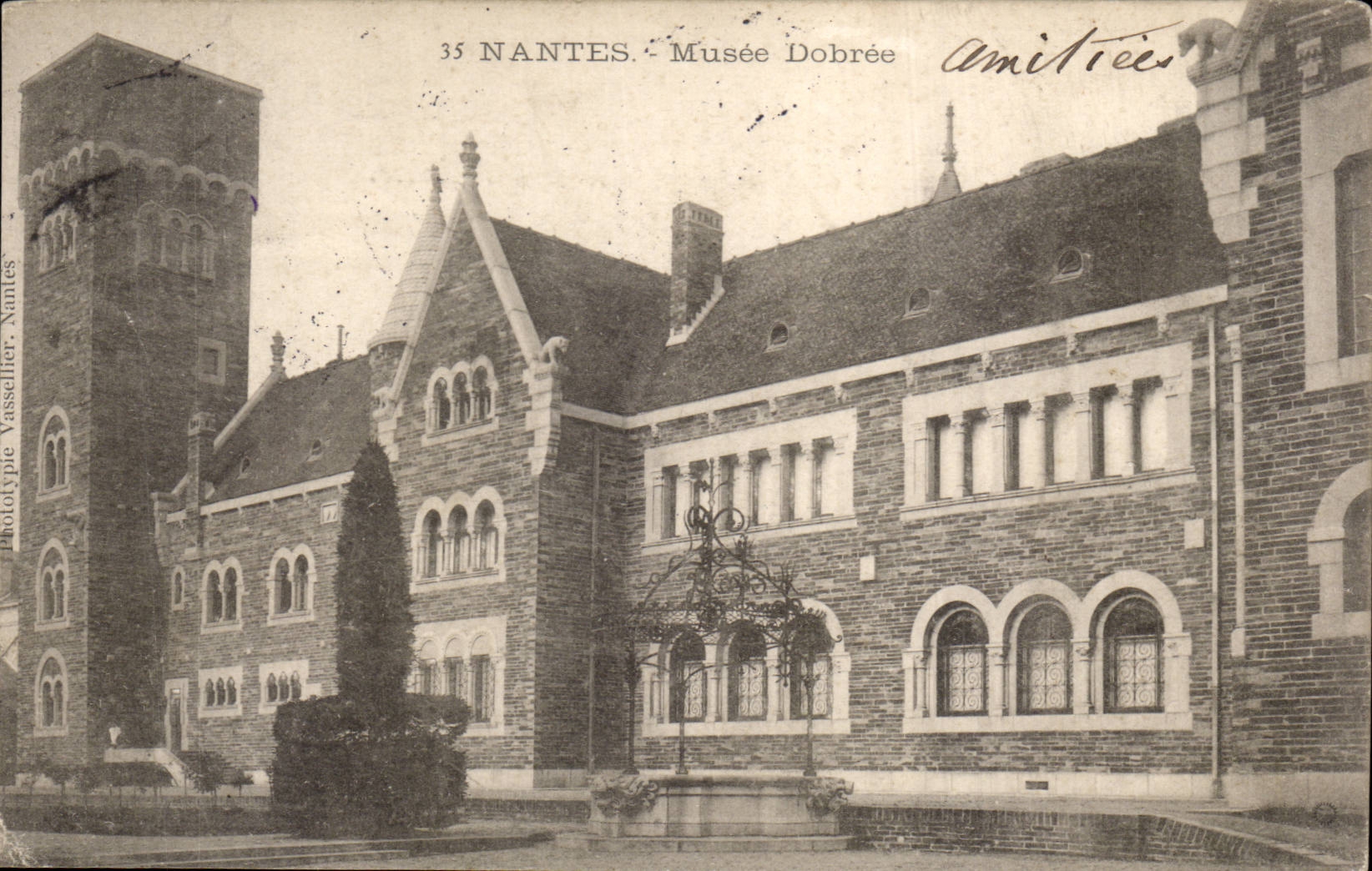 CPA Nantes Musee Dobree