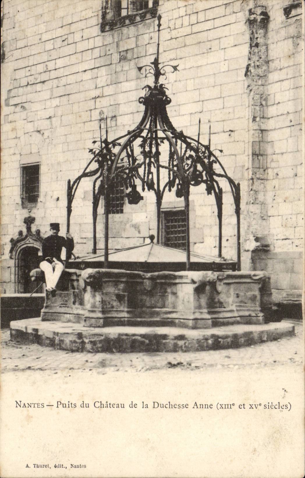 CPA Nantes Puits du chateau de la duchesse Anne 