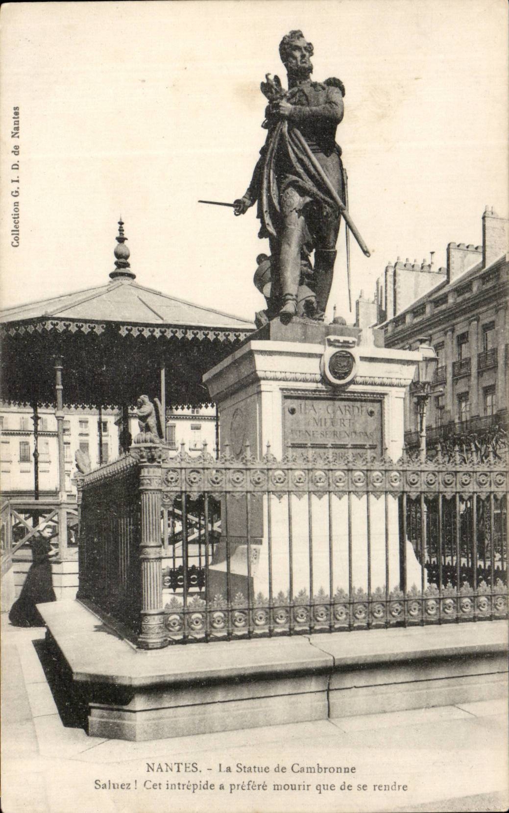 CPA Nantes La sttaue de CAmbronne 