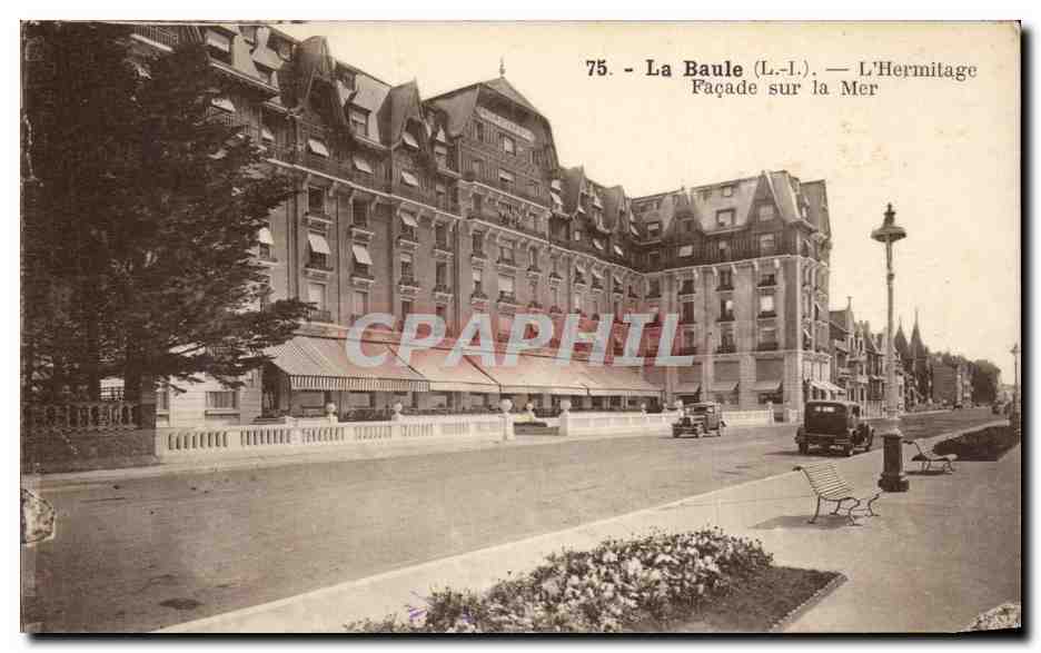 CPA La Baule L'Hermitage Facade sur la mer