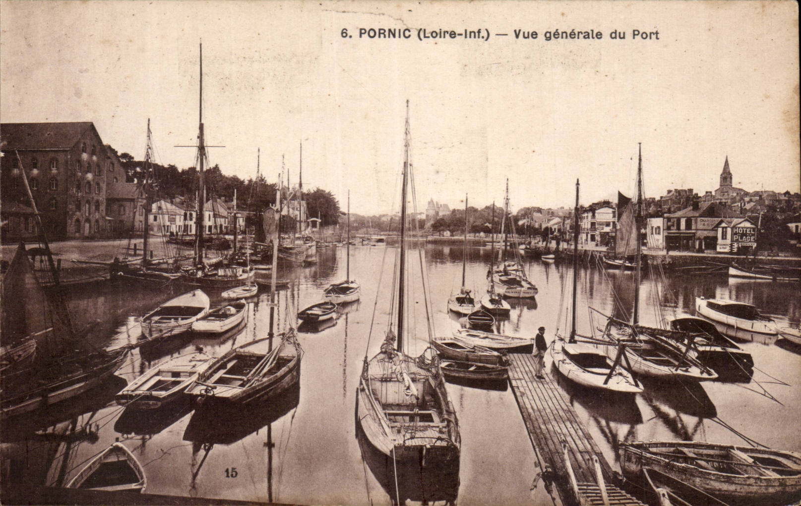 Pornic CPA Vue generale du port