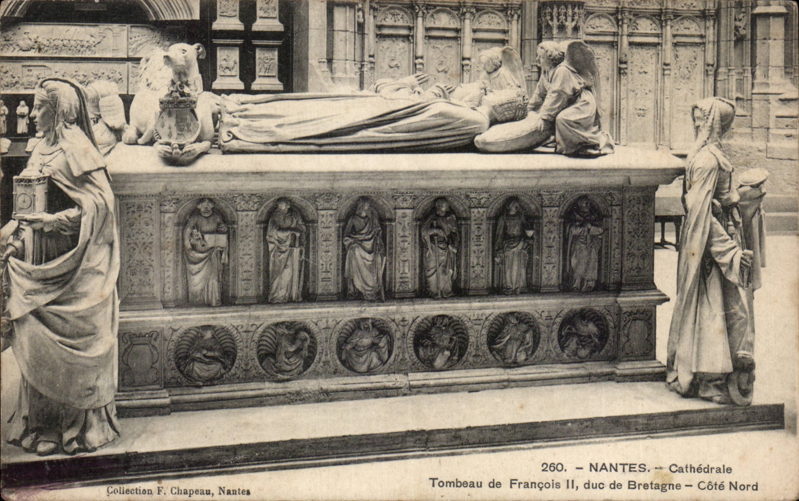 Nantes CPA Cathedrale Tombeau de Francois II duc de Bretagne Cote Nord