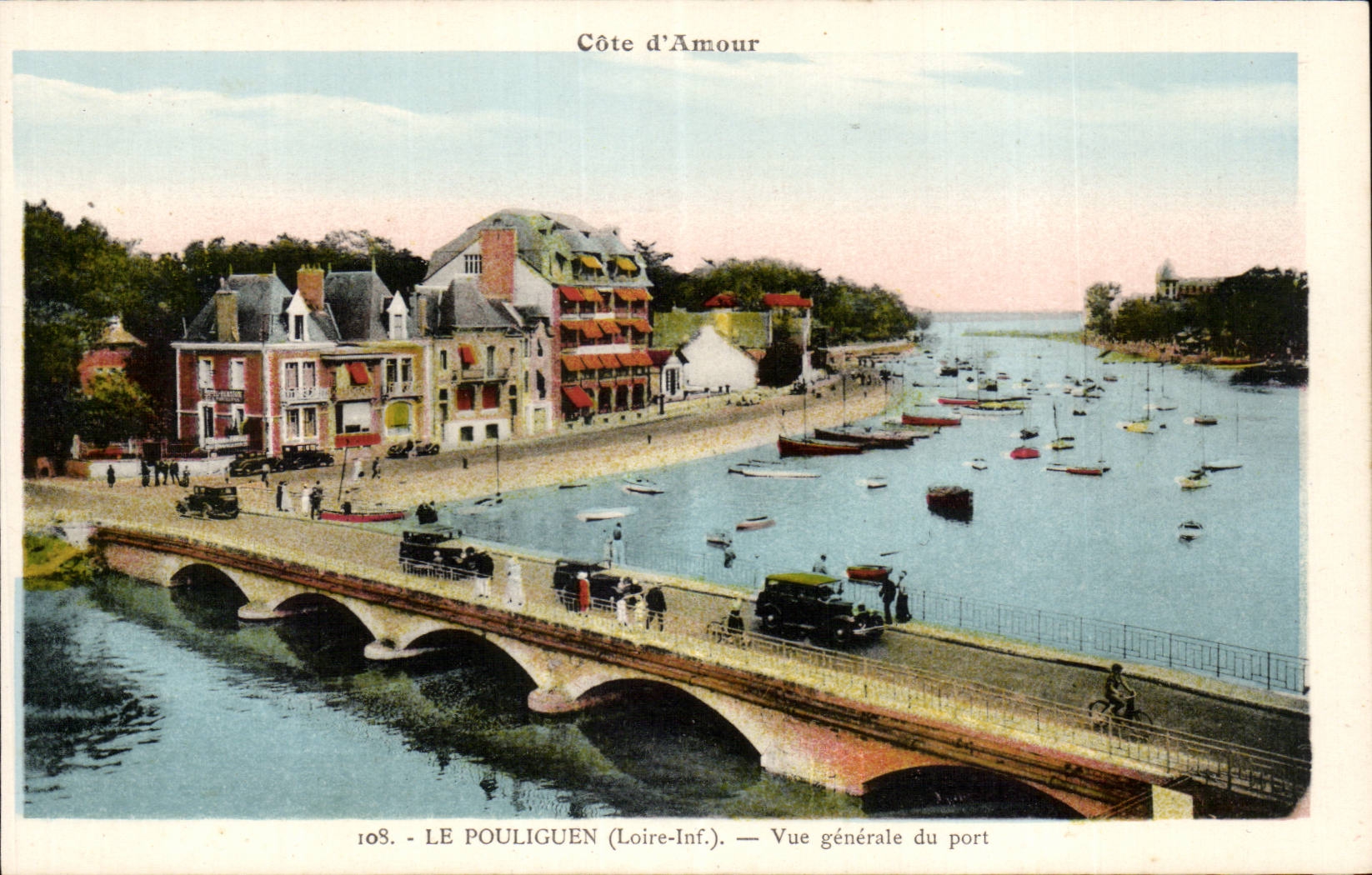Le Pouliguen CPA Vue generale du port