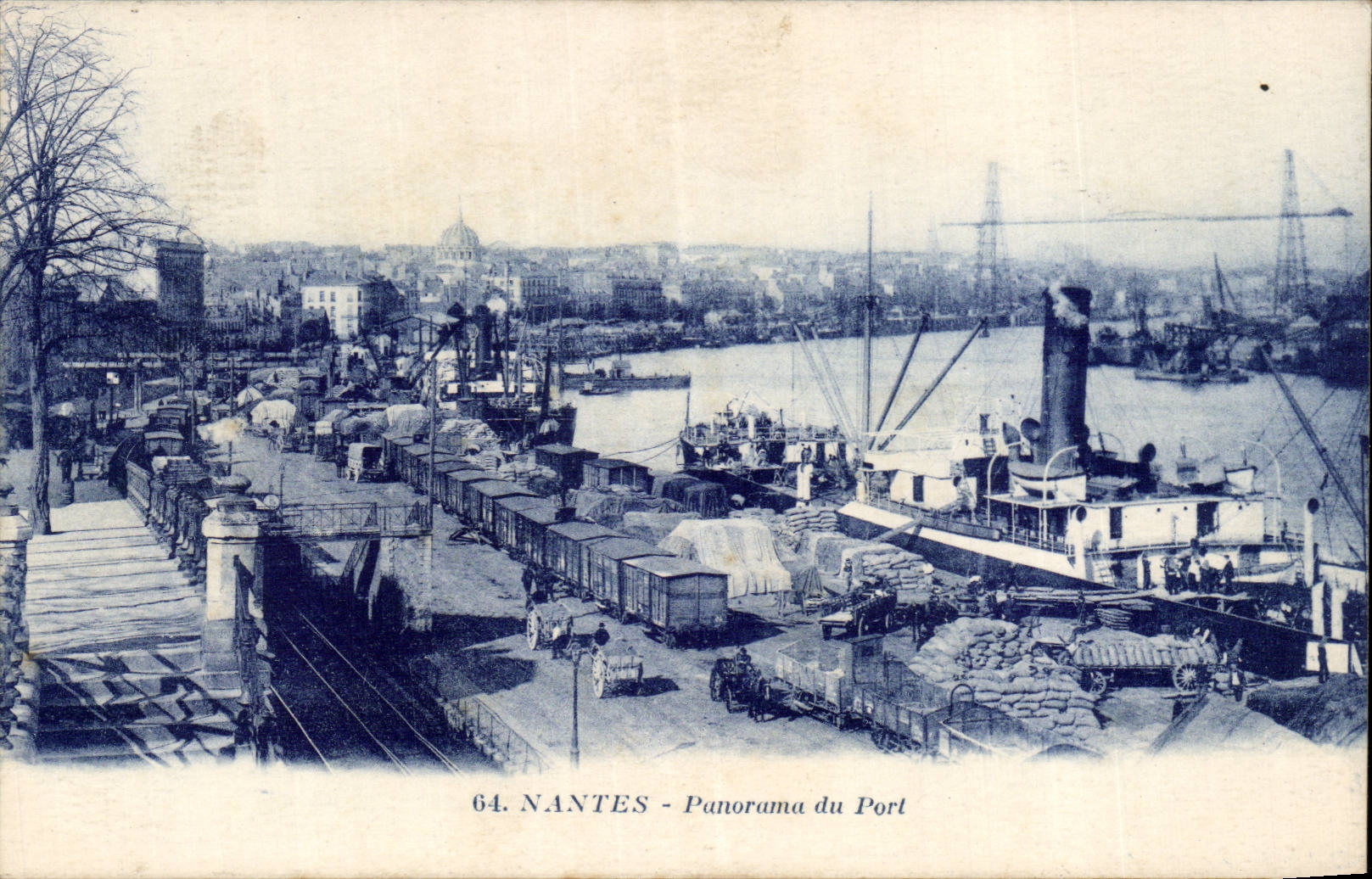 CPA Nantes Panorama du port
