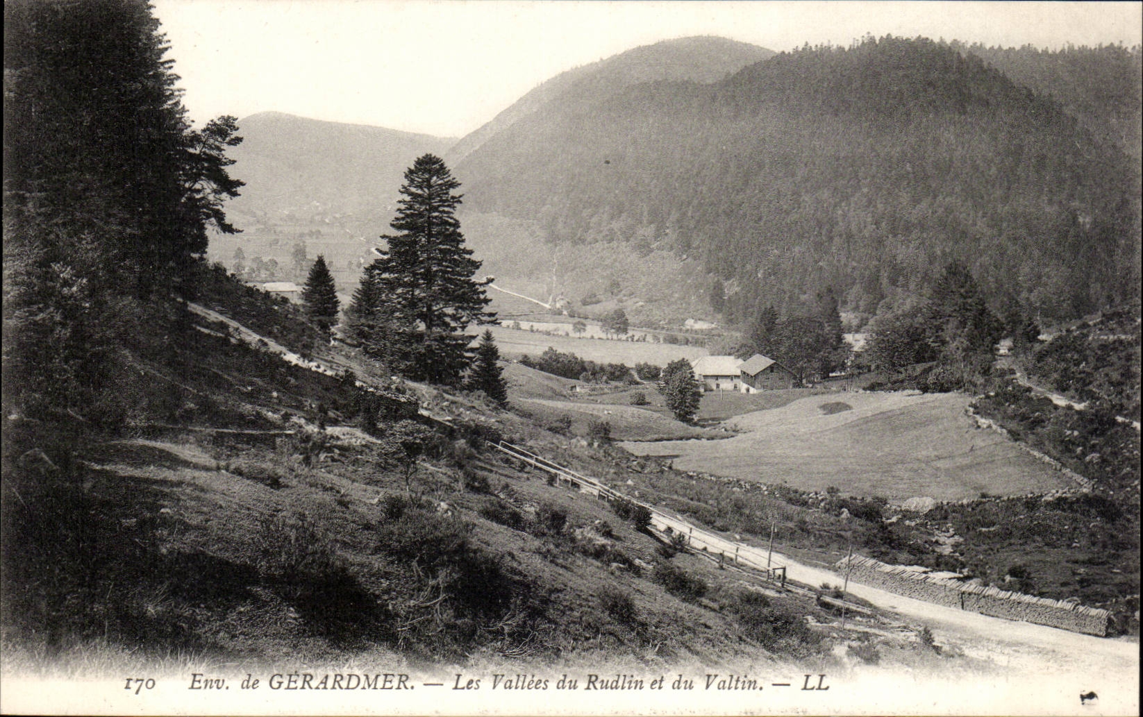 CPA Environs de Gerardmer Les vallees du Rudlin et du Valtin