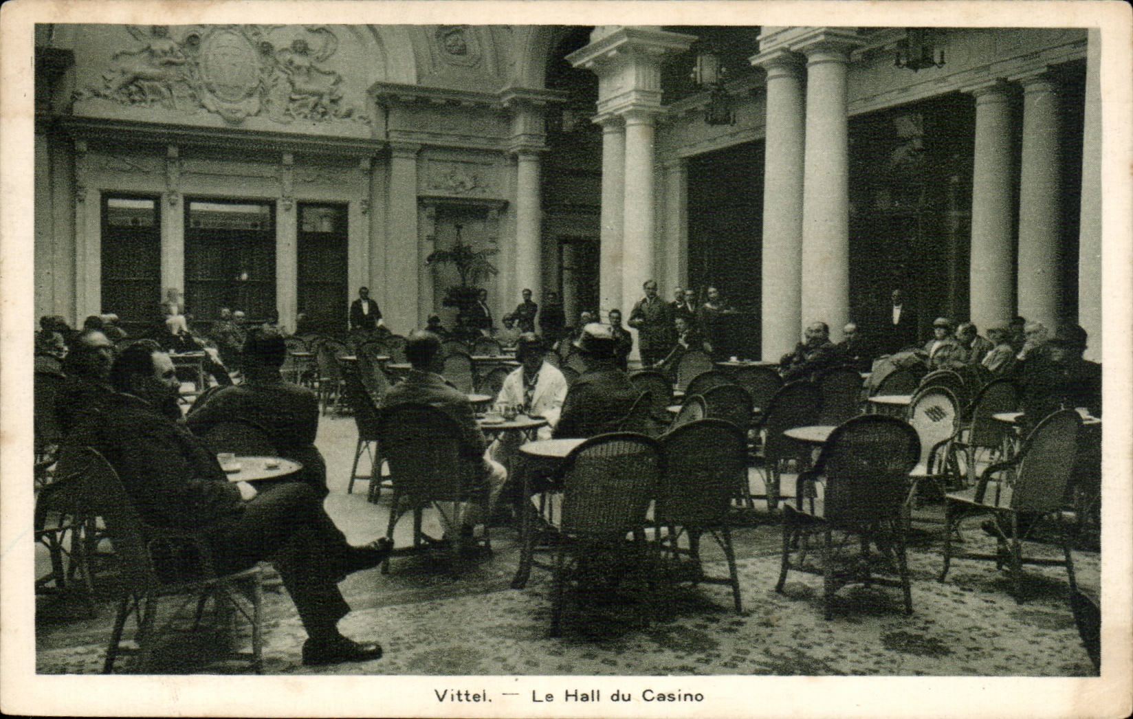 Vittel - Le Hall du Casino - CPA 