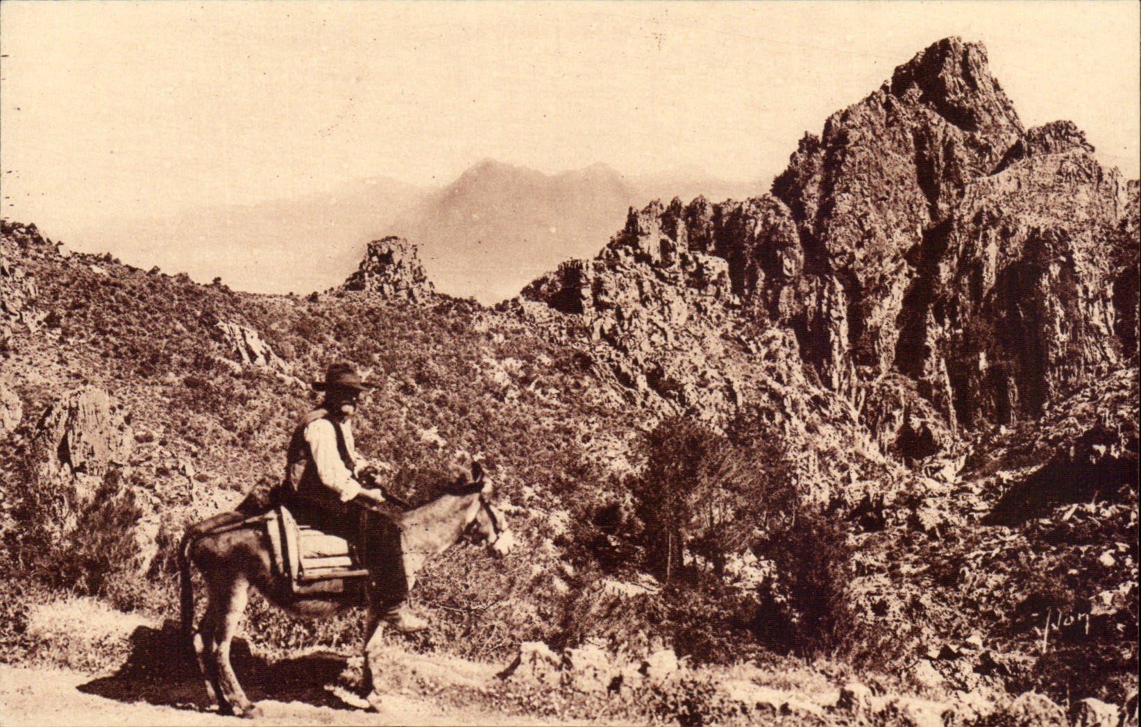 La Corse, île de beauté — Piana, dans les « Calanche » — Les Éditions d'Art Yvon, Paris