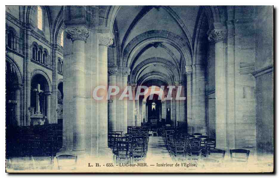 CPA Luc sur Mer Interieur de l'eglise