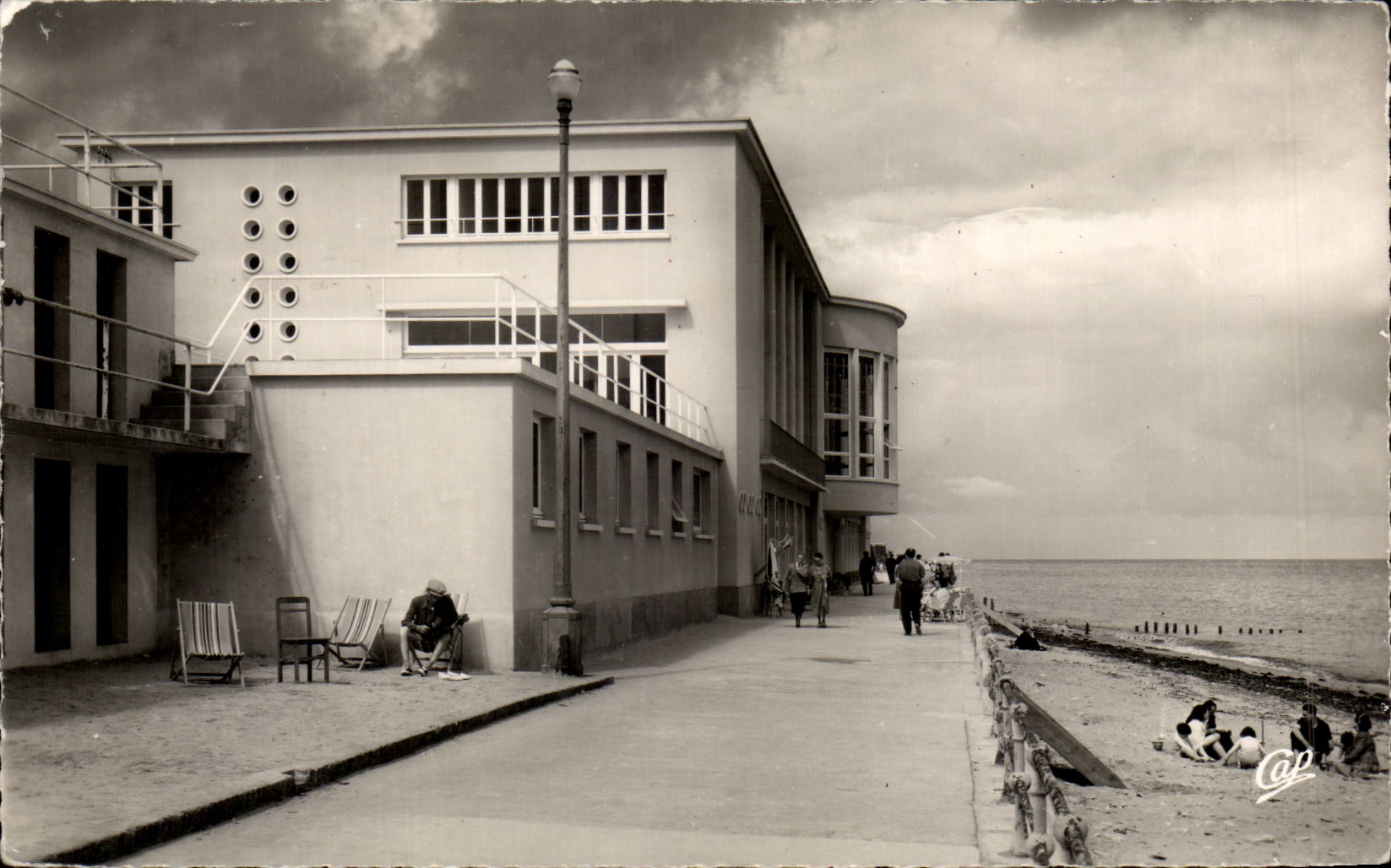 CPSM Luc sur Mer Le casino 
