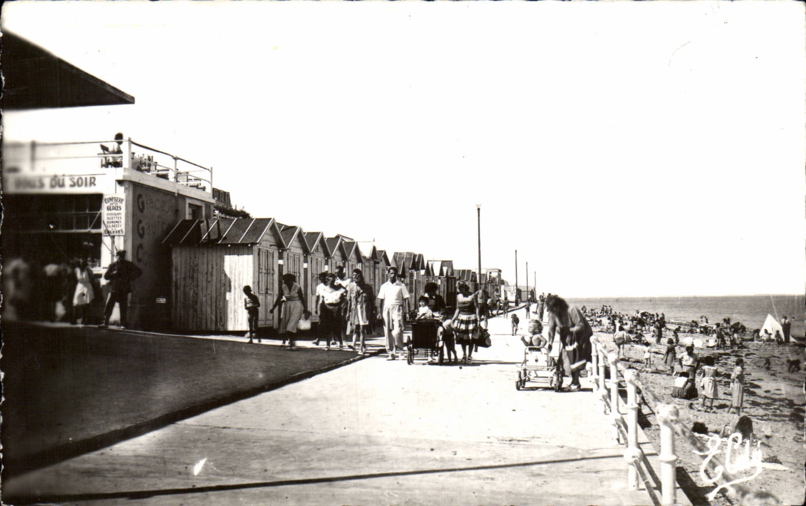 Luc-sur-Mer — La Digue et la Plage — Édition EL.D. à Luc-sur-Mer
