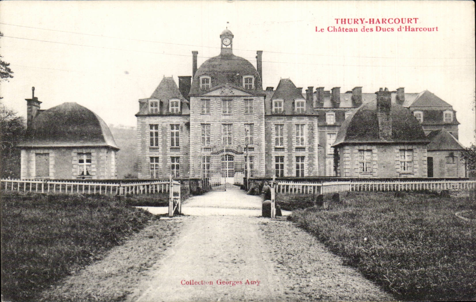 CPA Thury Harcourt Le chateau des ducs d'Harcourt