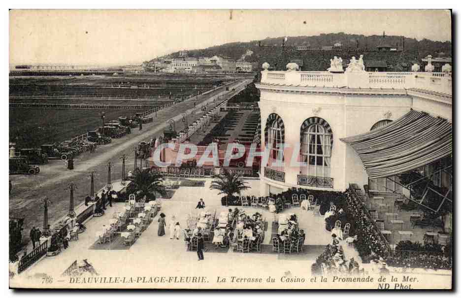 Deauville-La-Plage-Fleurie — La Terraza del Casino y la Promenade de la Mer — ND Fot.