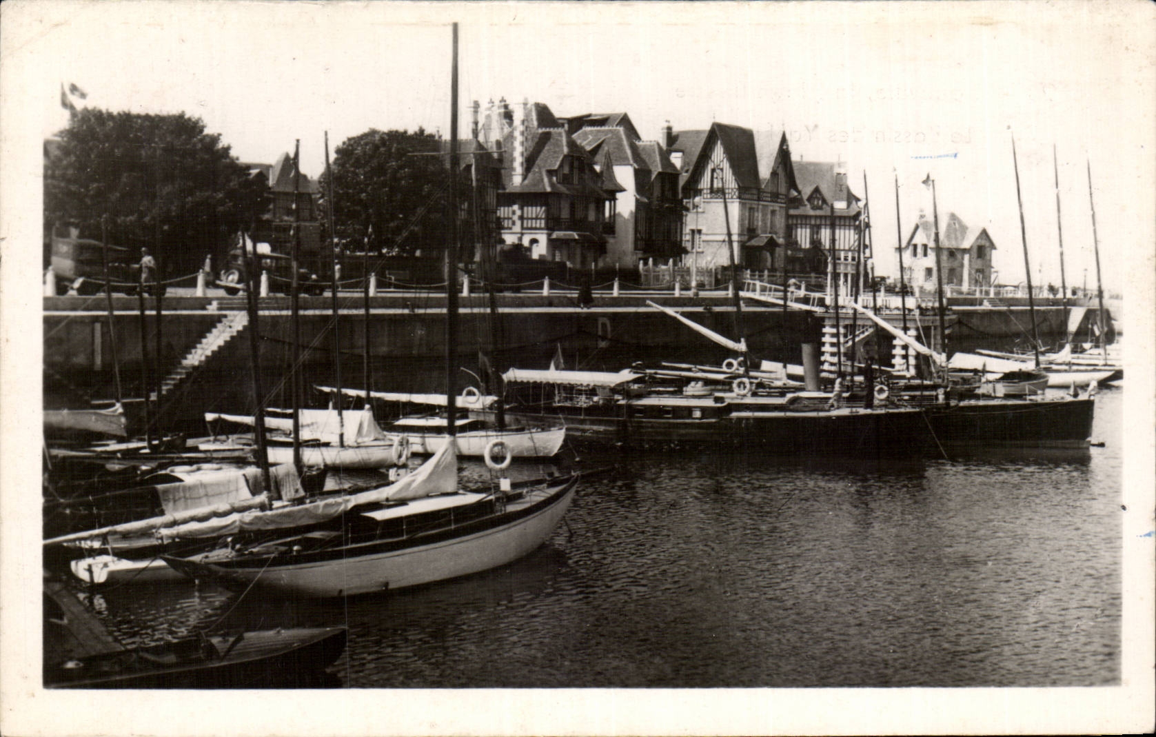 Le Bassin des Yachts — Decouville, la plage Neuve — éditeur non visible
