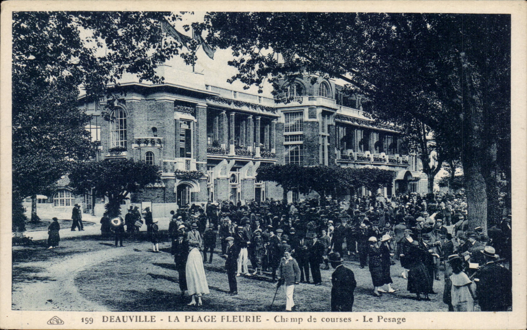 Deauville - La Plage Fleurie - Champ de courses - Le Pesage