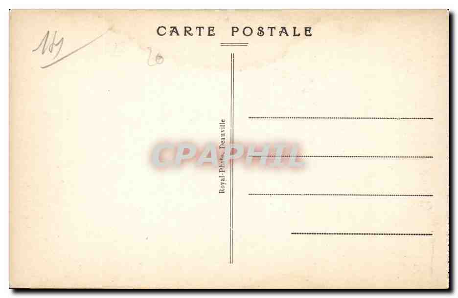 Deauville - Plage Fleurie — Normandy-Hotel. La Cour Normande. — Reverso