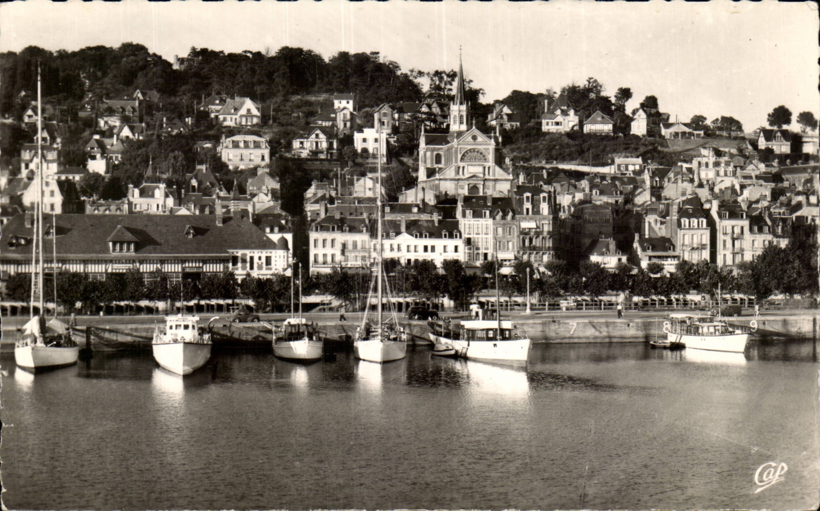 Deauville - Trouville — Ansicht des Yachthafens — C.A.P. (55) Paris