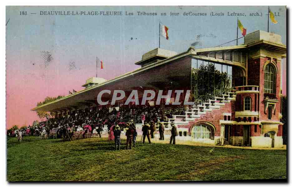 Deauville-La-Plage-Fleurie — Les Tribunes un jour de Courses (Louis Lefranc, arch.)