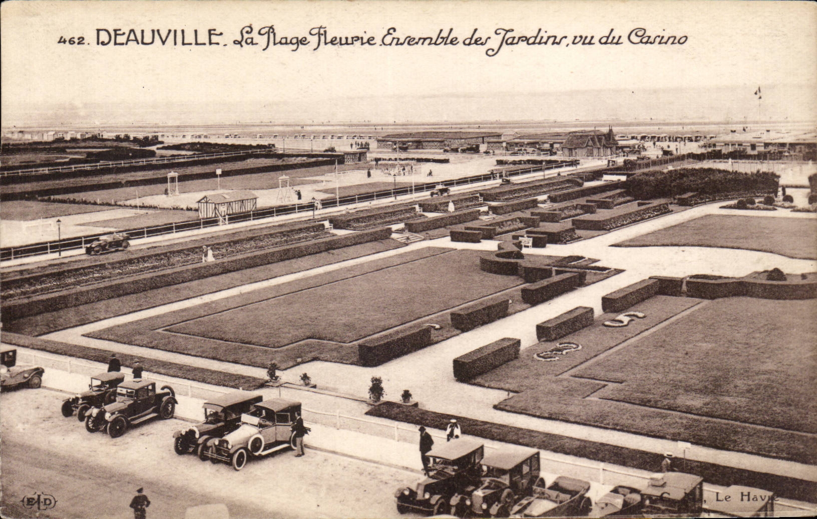 Deauville — Blütenstrand, Ensemble der Gärten, Ansicht vom Casino — Le Havre, n°462