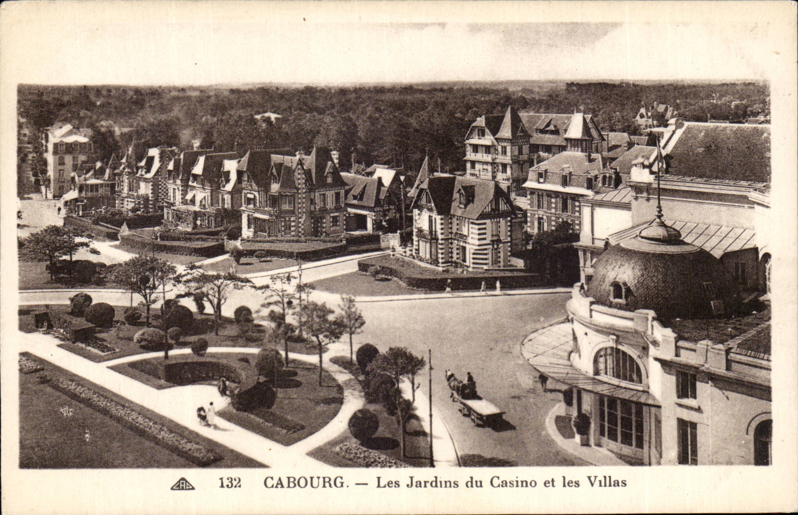 Cabourg — Les Jardins du Casino et les Villas — Éditeur CPA