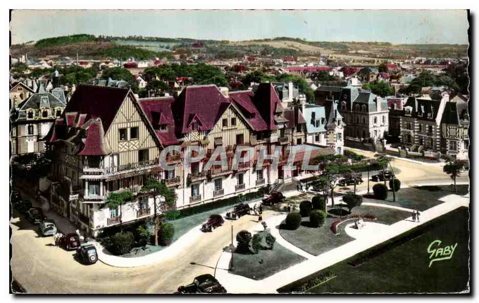 Cabourg — Vue aérienne des maisons à colombages — Éditions Gaby