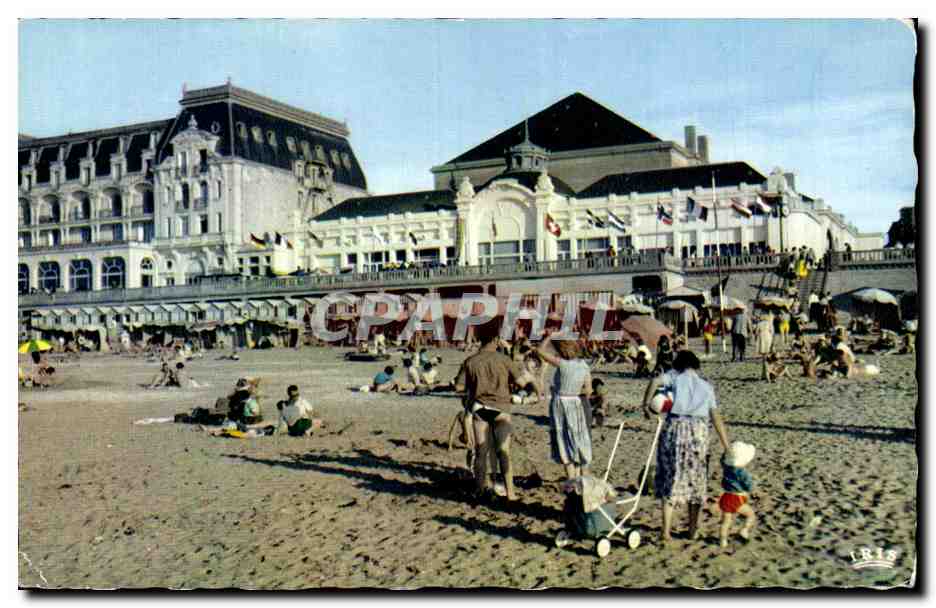 Cabourg - La Plage, le Casino et le Grand Hôtel — éditeur Mexichrome, n° 1818