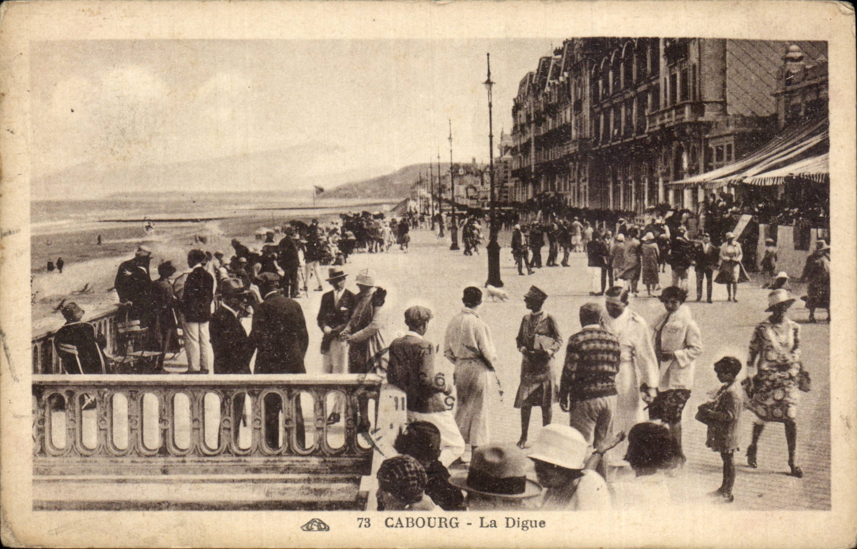 Cabourg - La Digue — éditeur Almanach des Arts Écologéniques, n° 73