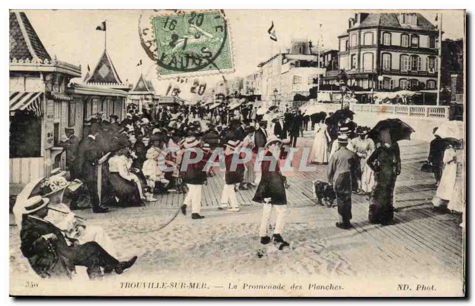 TROUVILLE-SUR-MER — La Promenade des Planches — ND. Phot.