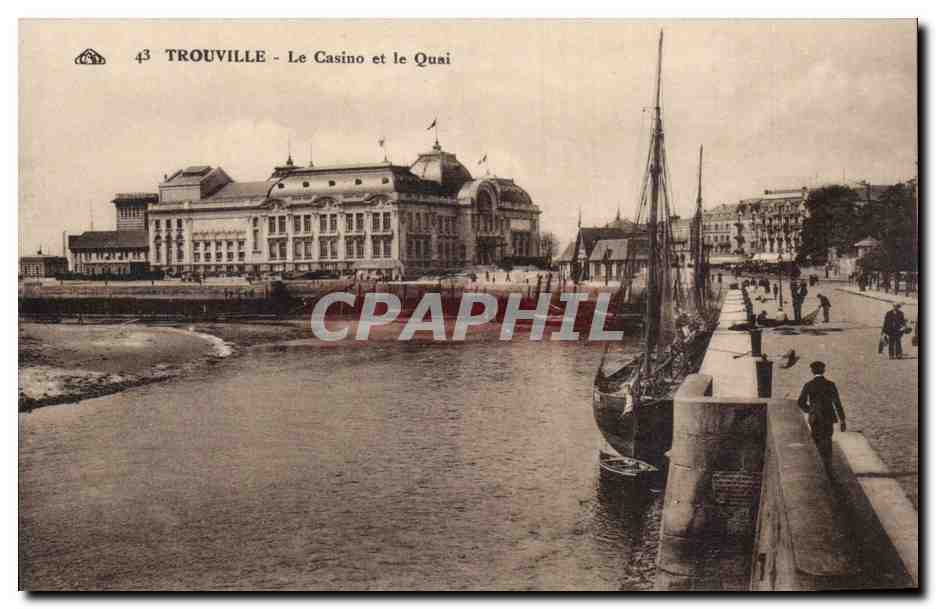 CPA Trouville Le casino et le quai