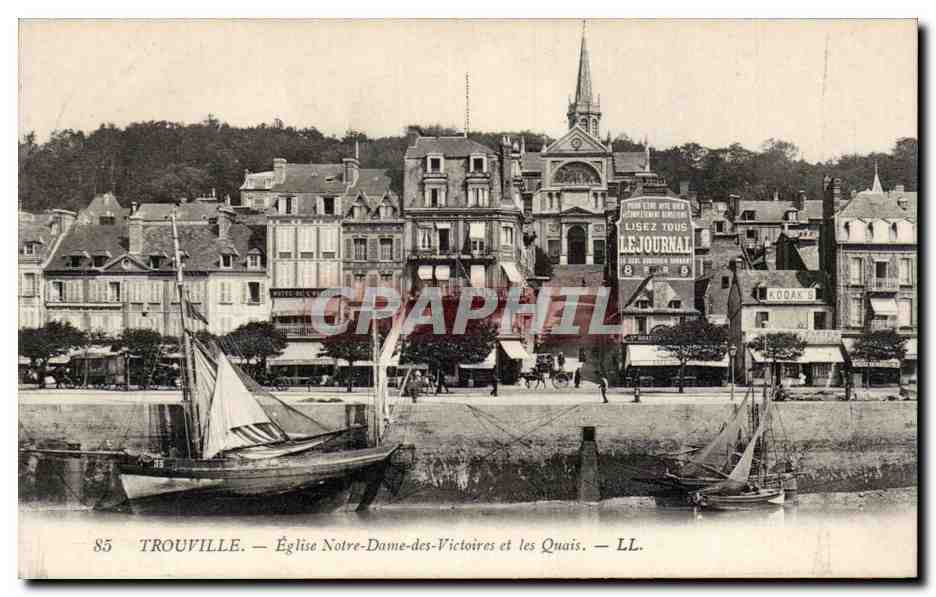 CPA Trouville Eglise Notre Dames des Victoires et les quais