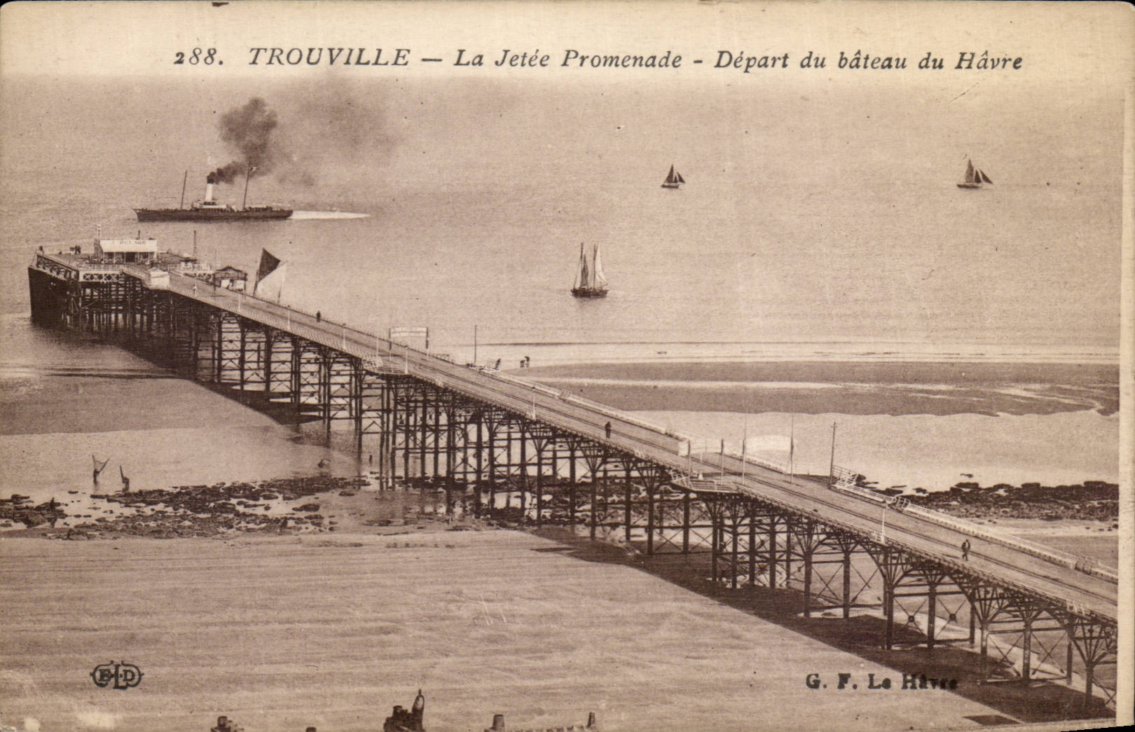 TROUVILLE — La Jetée Promenade — Salida del barco de Le Havre — G. F. Le Havre