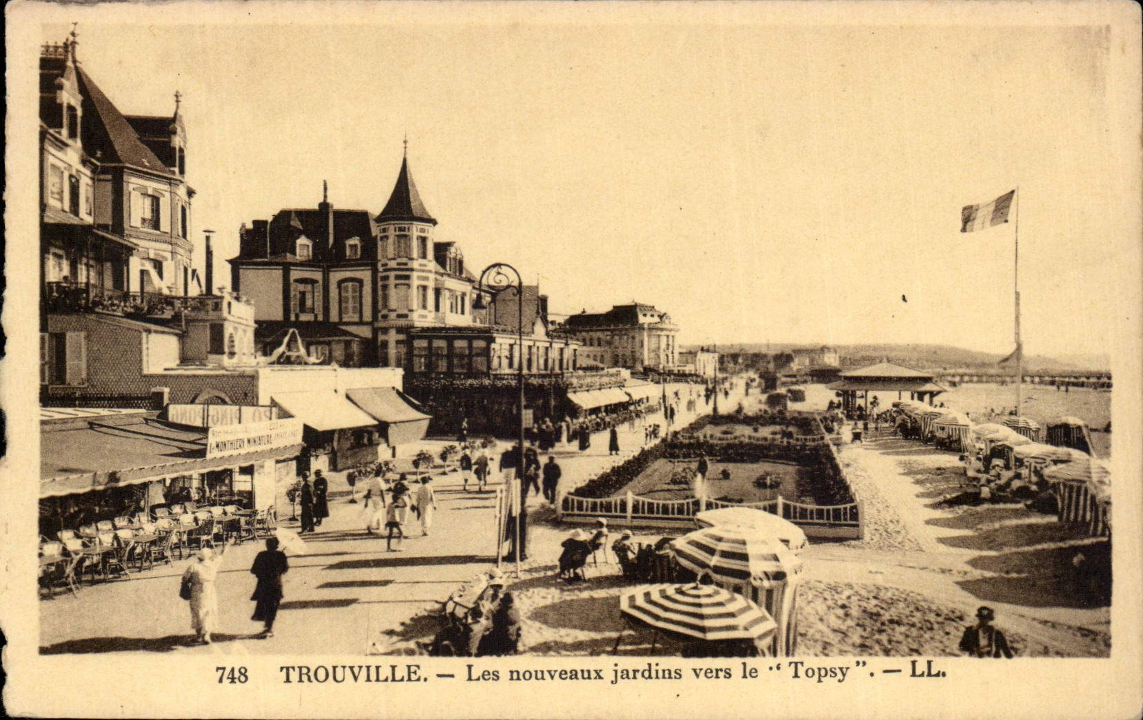 CPA Trouville Les nouveaux jardins vers le Topsy