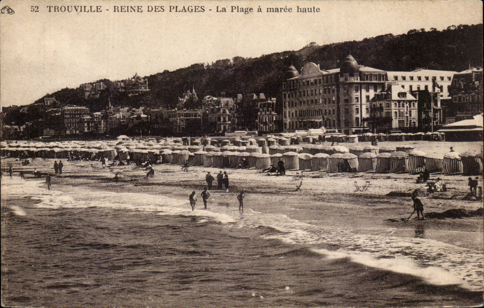Trouville - Reine des Plages - La Plage à marée haute
