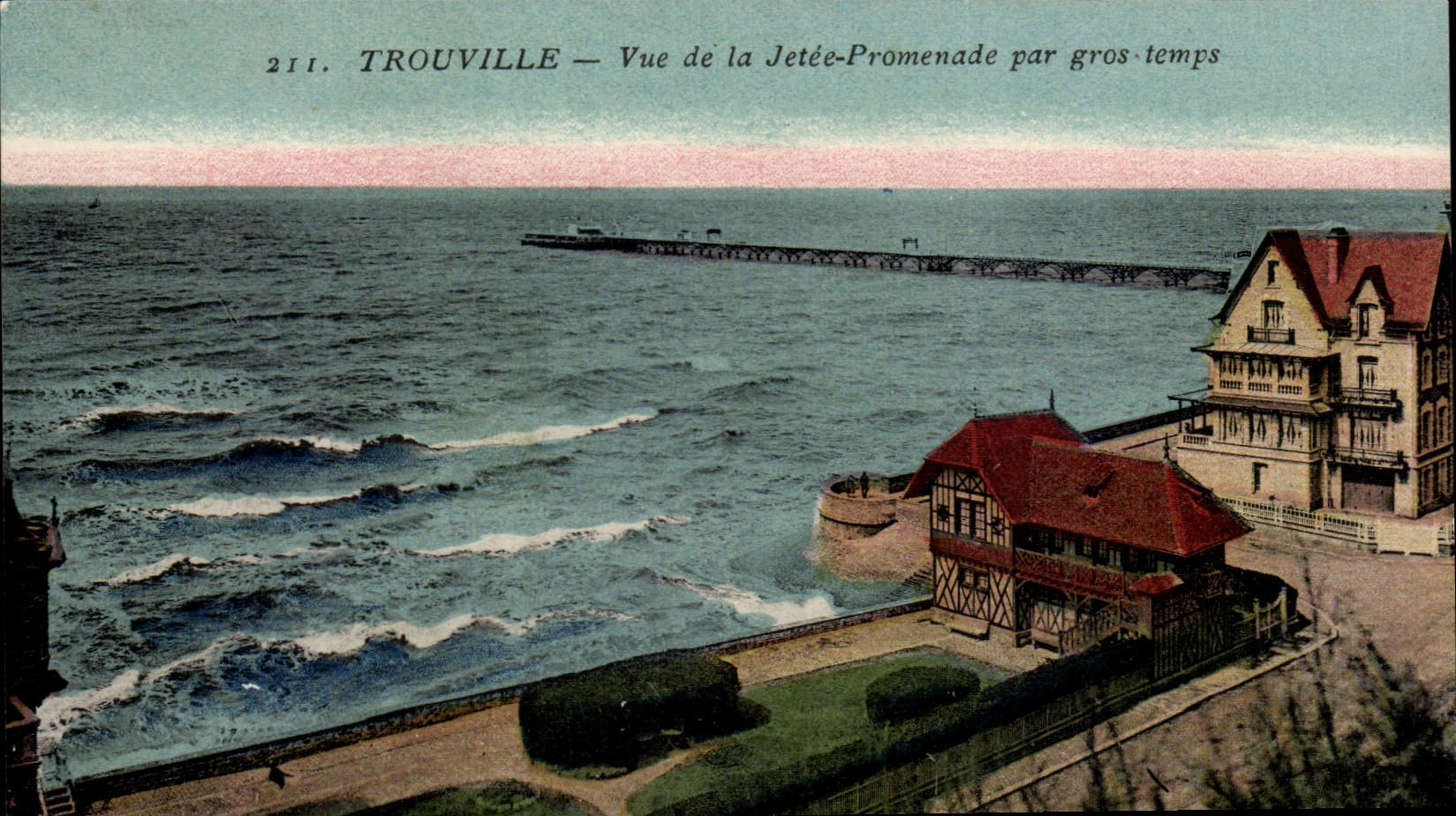 Trouville — Vue de la Jetée-Promenade par gros temps — Imp. M. Le Dufey, Paris