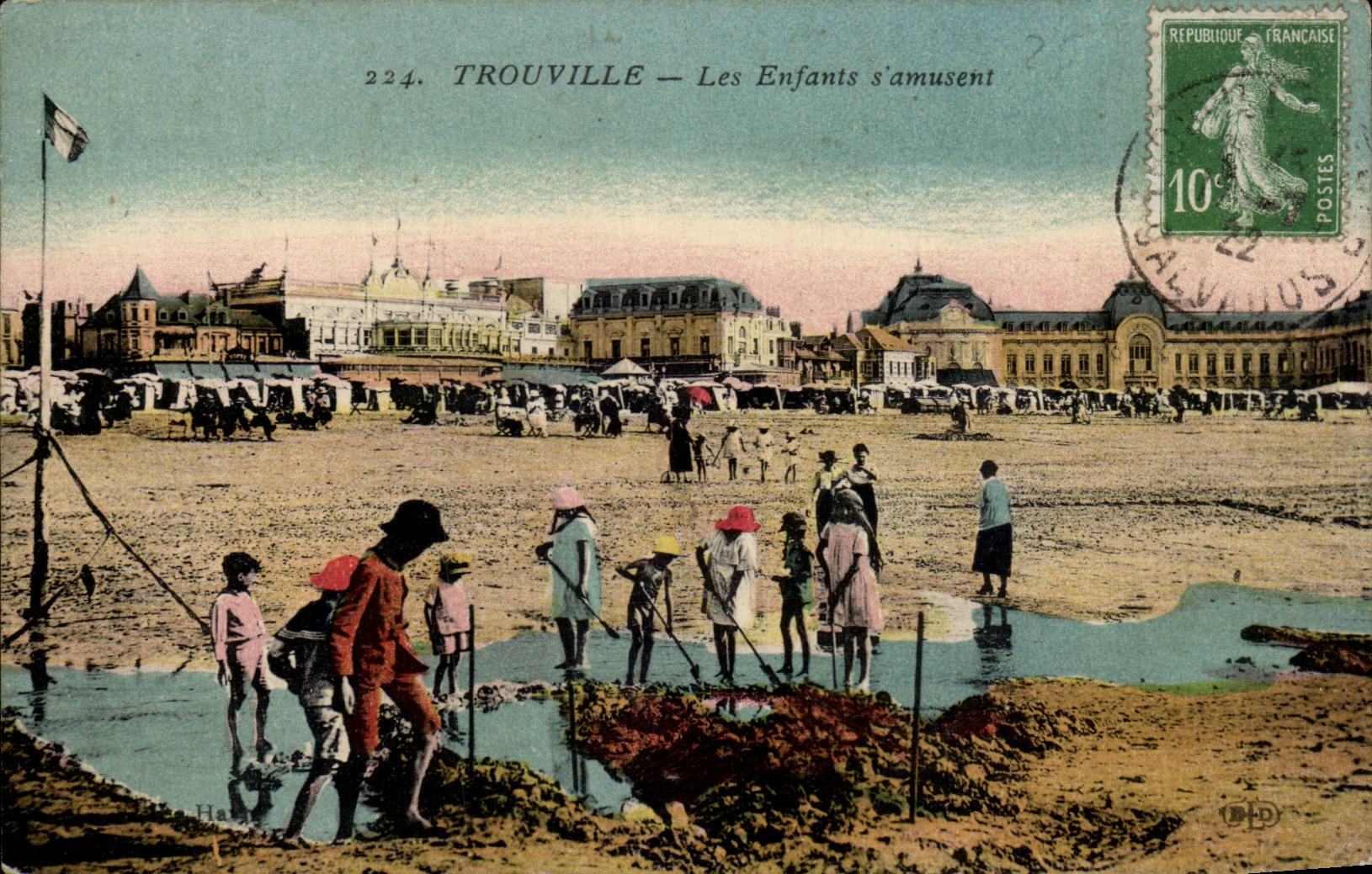 CPA Trouville Les enfants s'amusent