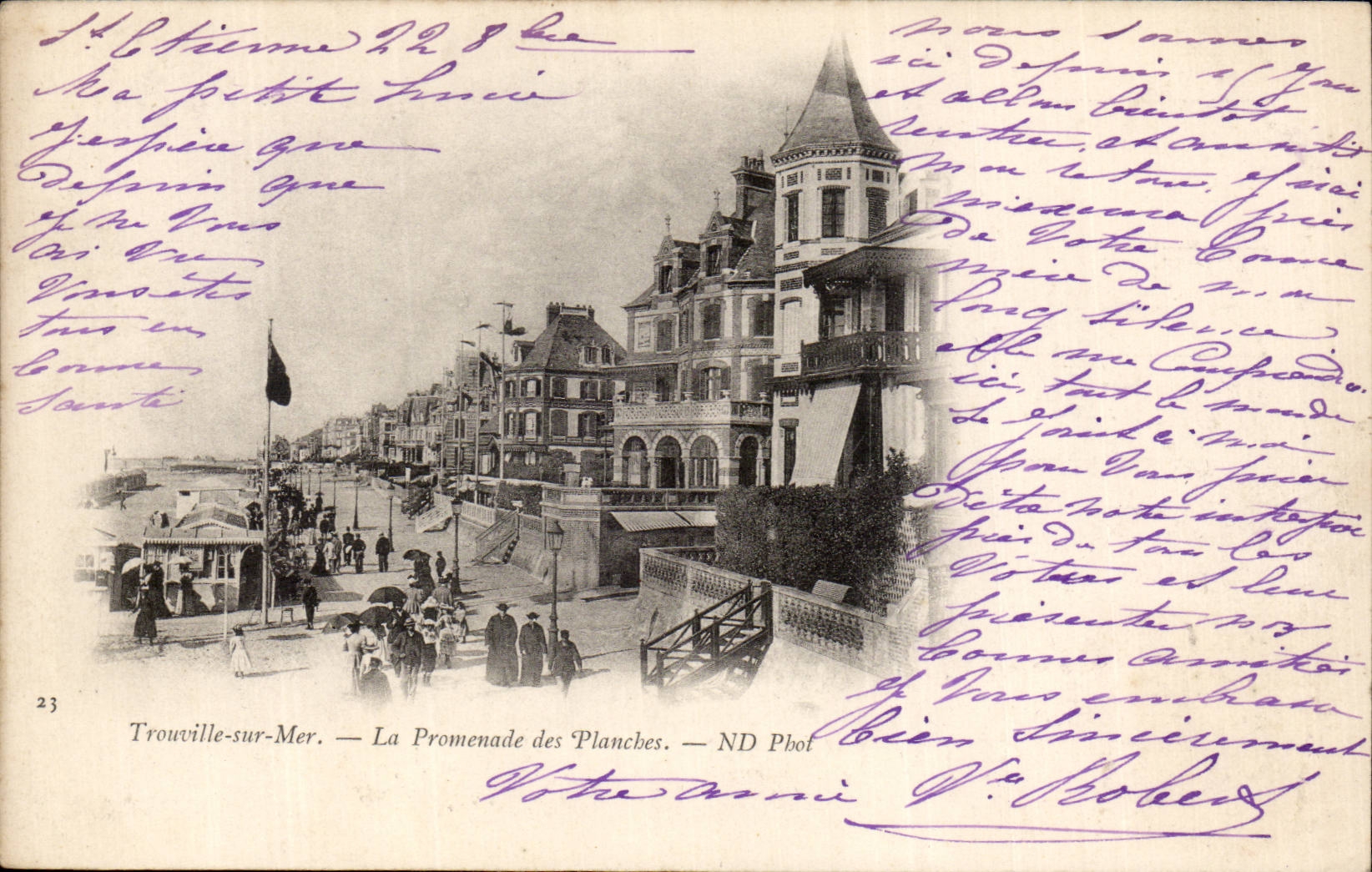 CPA Trouville La promenade des planches