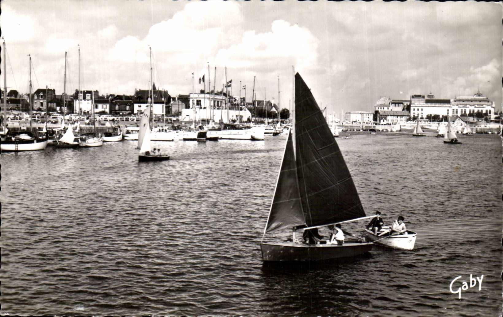 CPSM Trouville Deauville Le bassin des yachts
