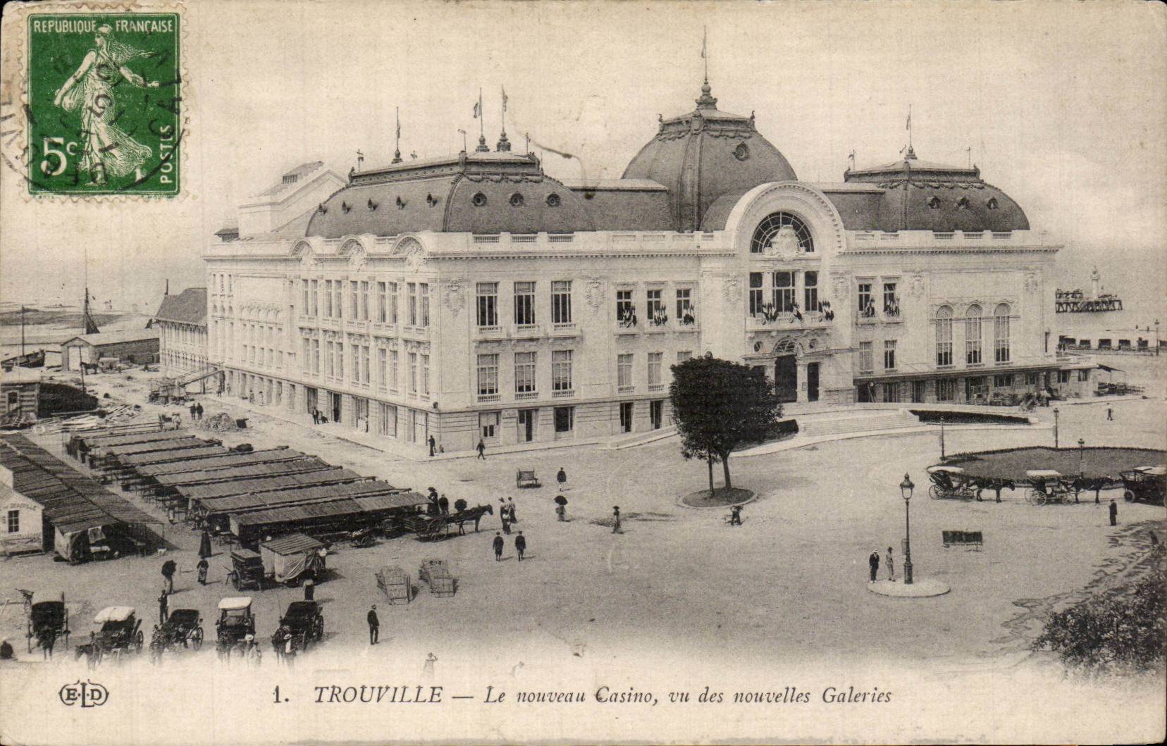 Trouville — Il nuovo Casinò, vista dalle nuove Gallerie — E.P.D.