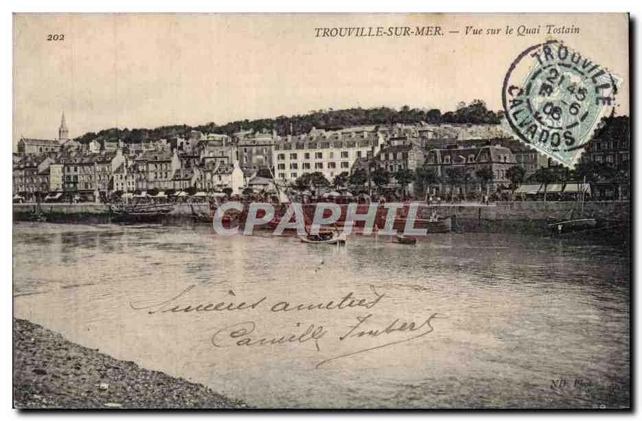CPA Trouville La reine des plages Vue sur le quai Tostain