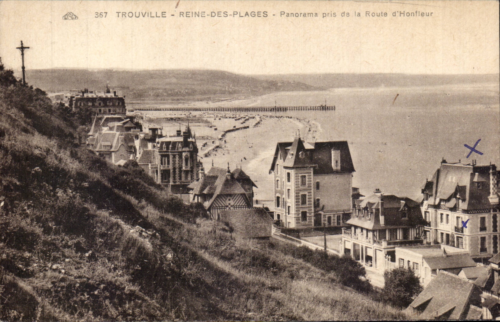 CPA Trouville Reine des plages Panorama pris de la route d'Honfleur