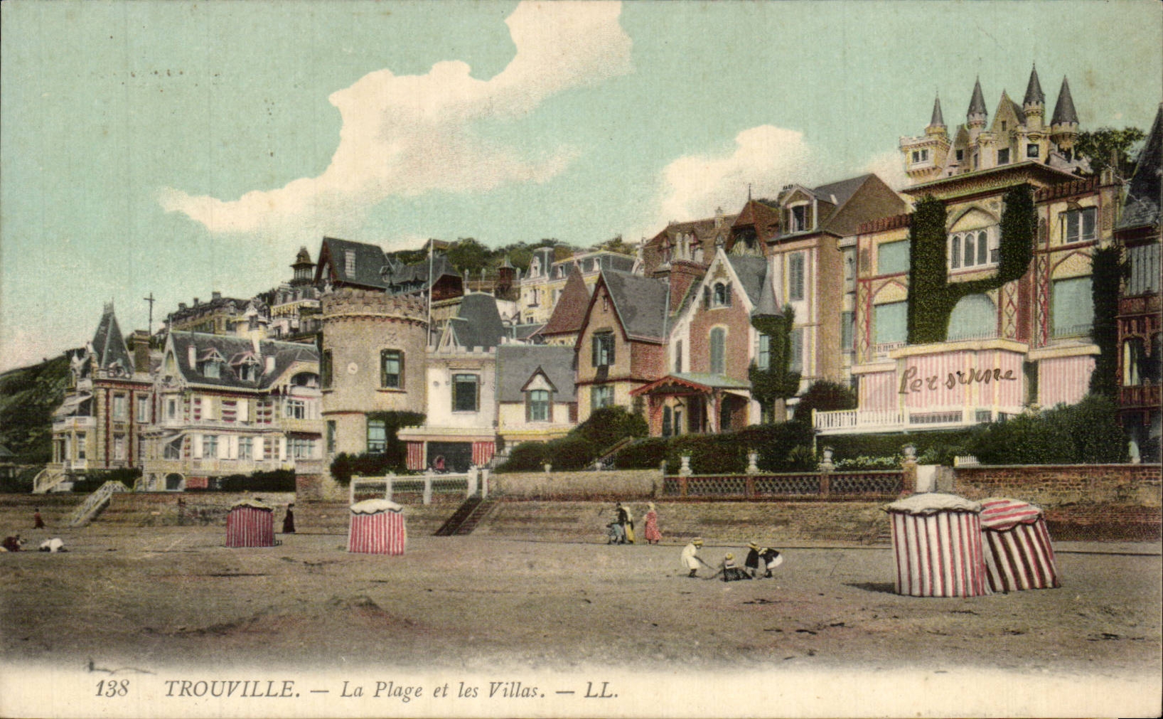 CPA Trouville La plage et les villas