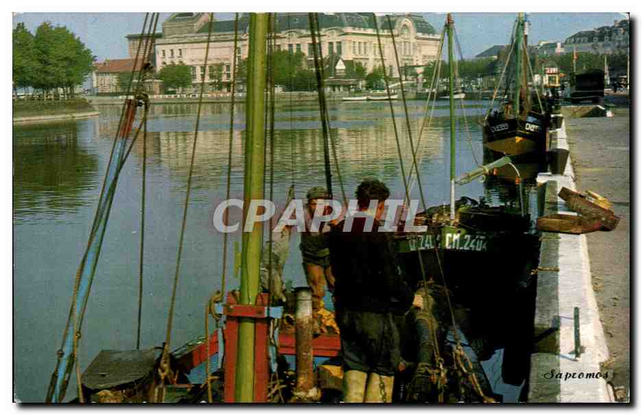 CPSM Trouville Le casino port de peche