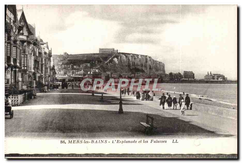 CPA Mers les Bains L'esplanade et les falaises