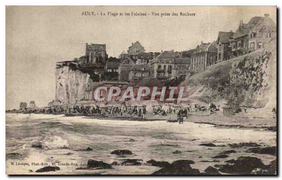 CPA Ault La plage et les falaises Vue prise des rochers