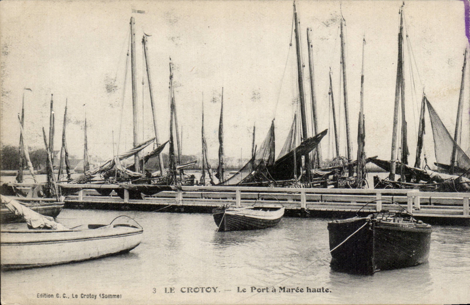 CPA Le Crotoy Le port a maree haute