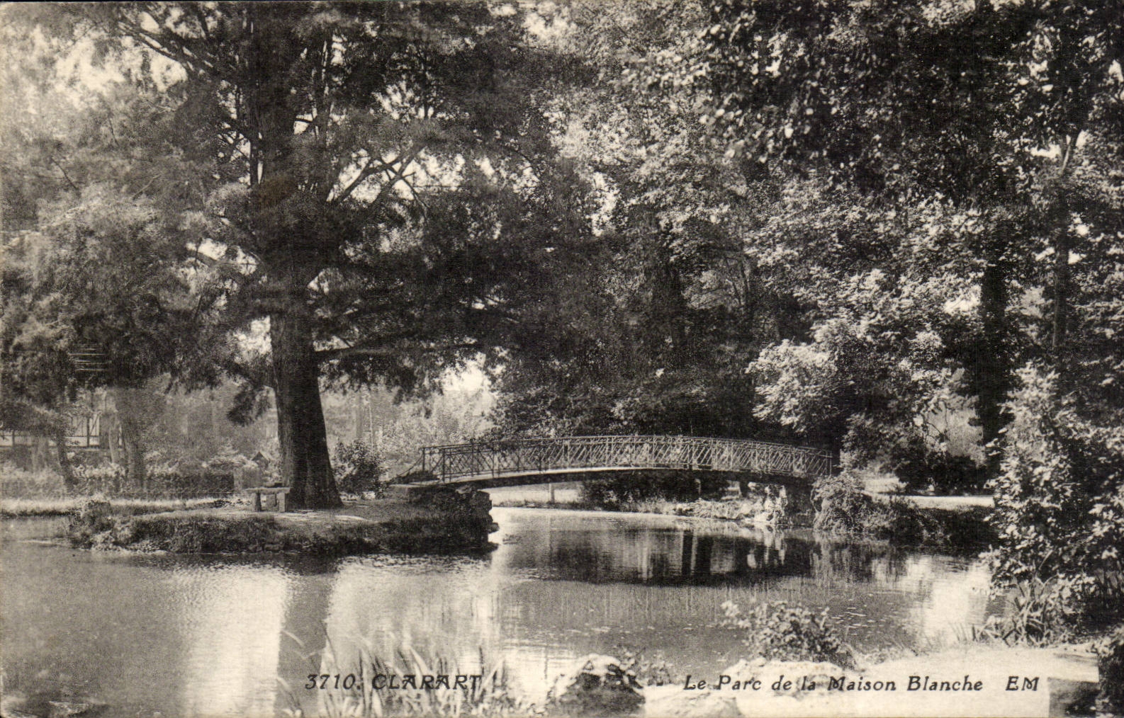 CPA Clamart Le parc de la maison blanche