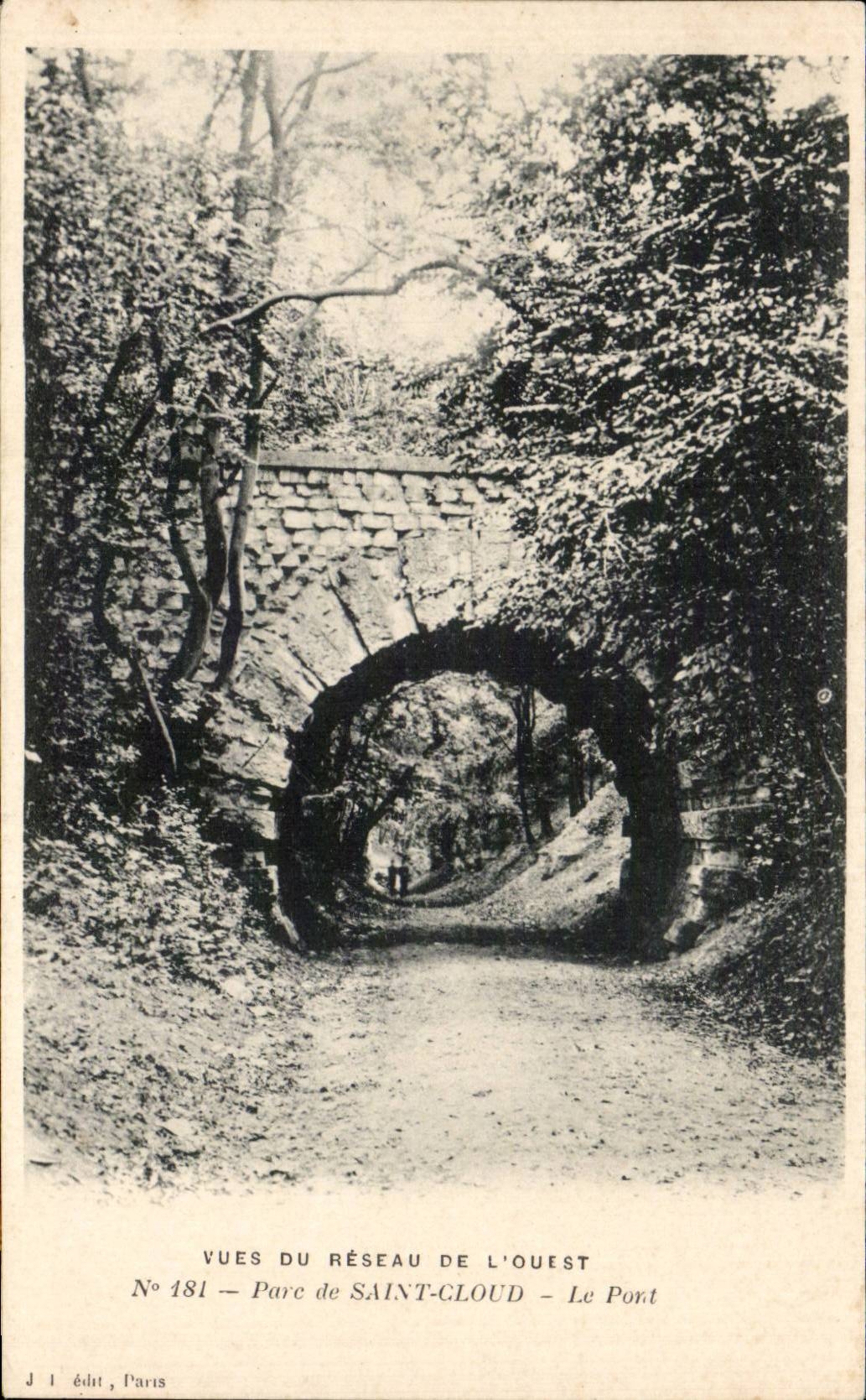 CPA Vue du berceau de l'ouest Parc de Saint Cloud Le pont