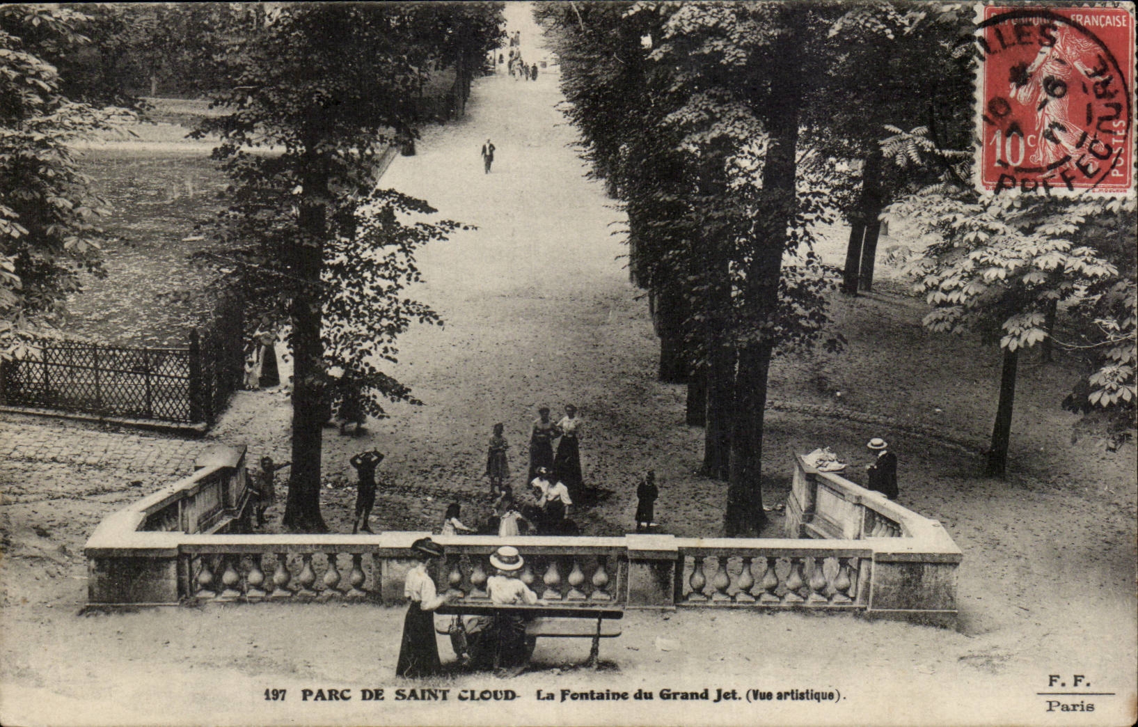 CPA Saint Cloud Le parc La fontaine du grand jet