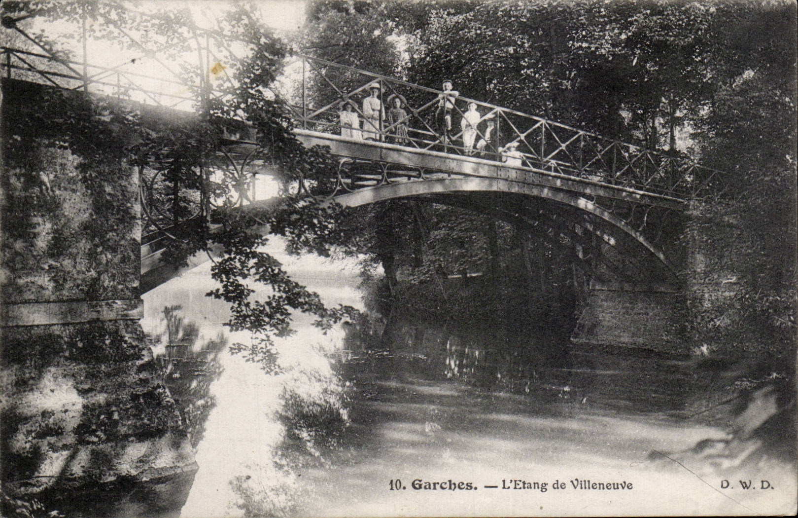 CPA Garches L'etang de Villeneuve