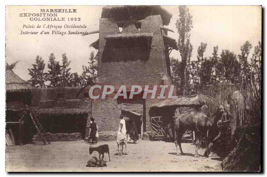 Marseille — Exposition Coloniale 1922 — Palais de l'Afrique Occidentale, Intérieur d'un Village Soudanais