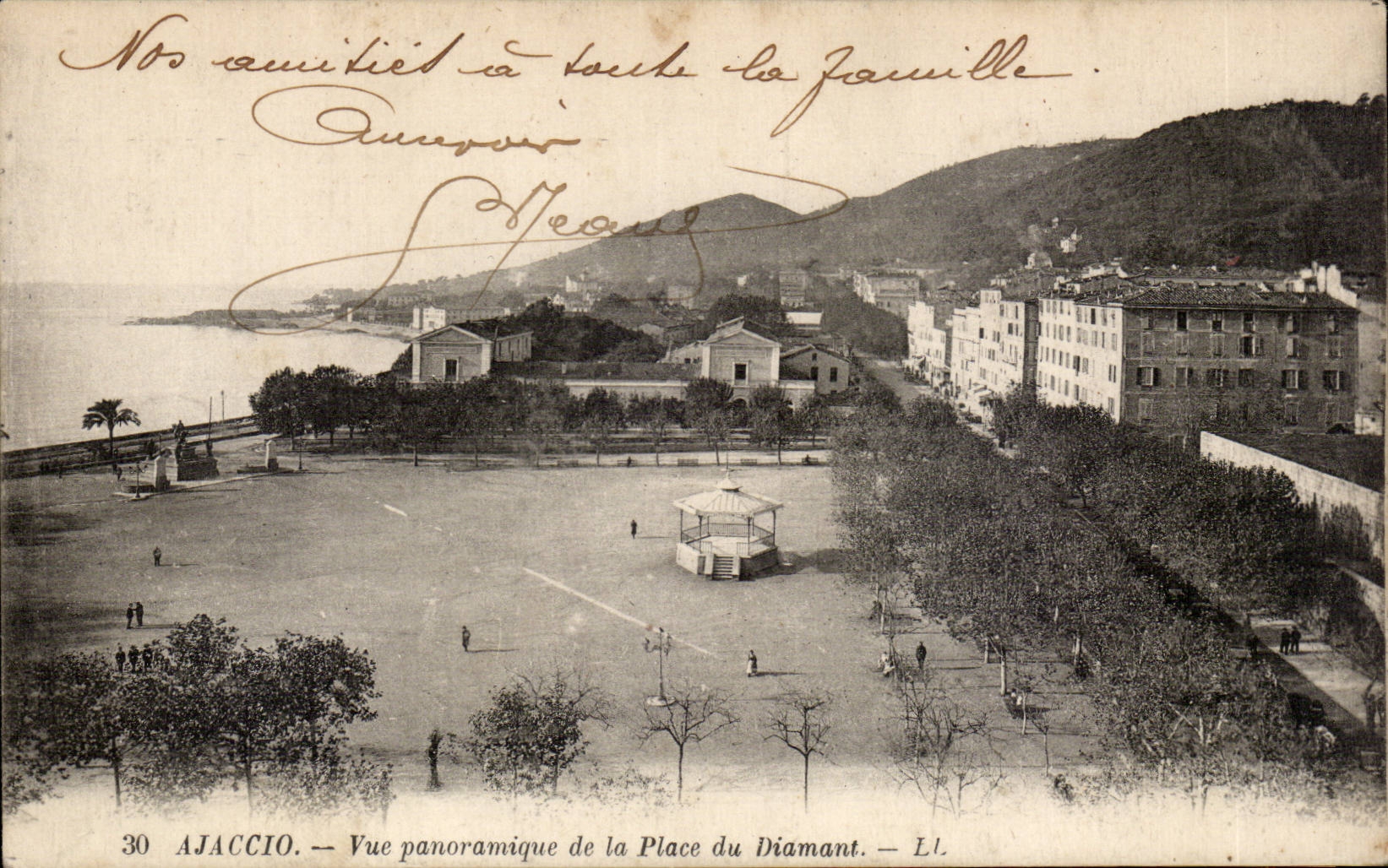 Ajaccio — Vue panoramique de la Place du Diamant — L.L. n°30